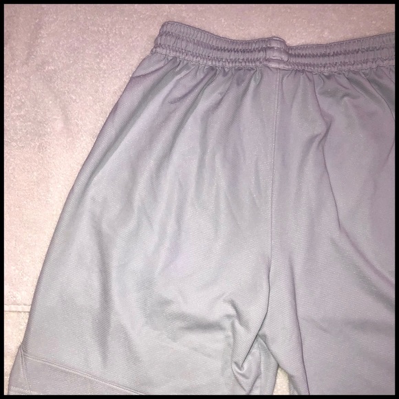 Nike DriFit ⛹🏻‍♂️🧗🏻🚣🏼🤹🏻🤺LRG Mens Shorts White Drawstring Two Pockets - Picture 8 of 16